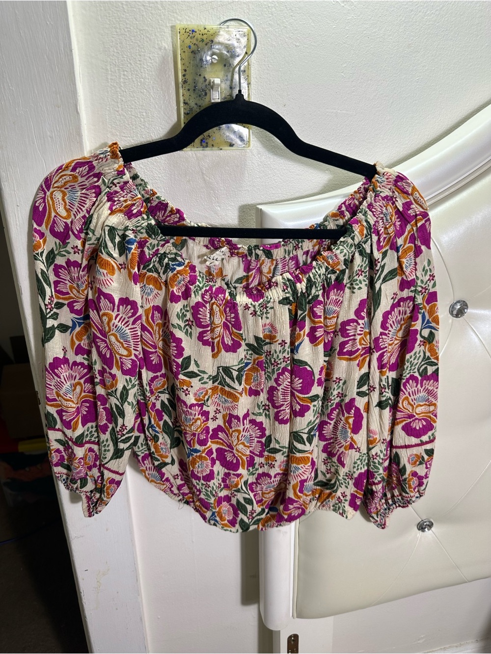Nicole Miller Floral Cropped Off The Shoulder Top Size Medium